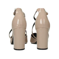 Décolleté|Articoli In Promozione><noscript><img width=