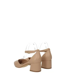 Décolleté><noscript><img width=