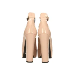 Décolleté><noscript><img width=