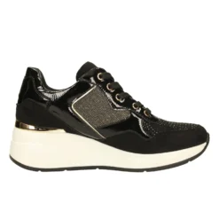 Sneakers><noscript><img width=