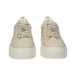 Sneakers><noscript><img width=