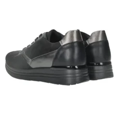 Sneakers|Articoli In Promozione><noscript><img width=
