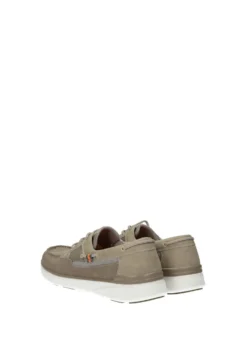 Sneakers><noscript><img width=