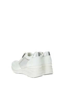 Sneakers><noscript><img width=