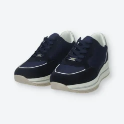 Sneakers><noscript><img width=