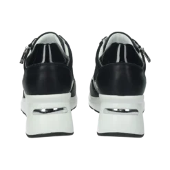 Sneakers><noscript><img width=