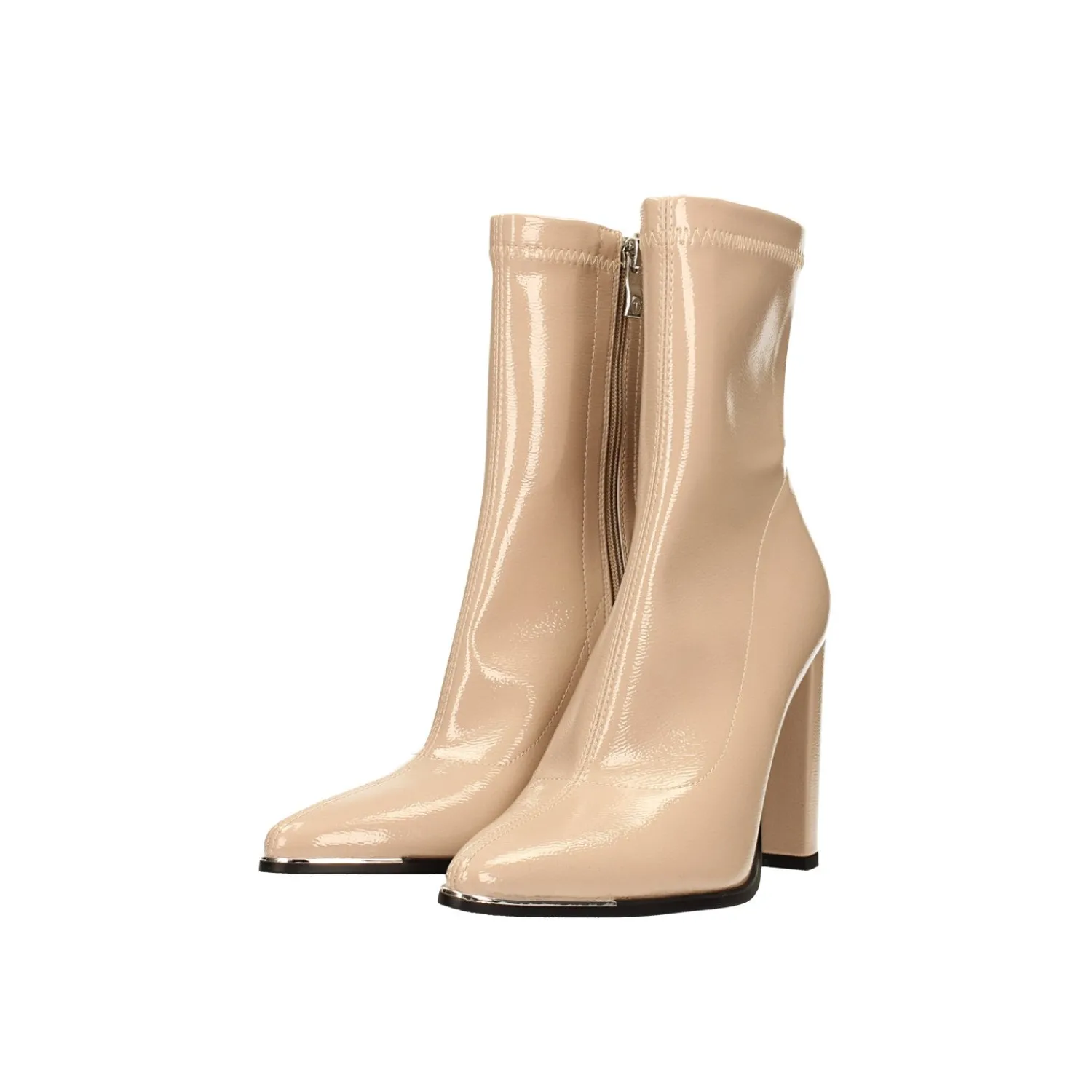 Stivali Bassi|Articoli In Promozione>Tata Italia Stivaletti in vernice con profilo metallico in punta. Tacco alto 10.5cm
