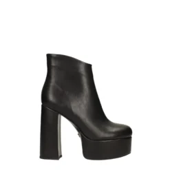 Stivali Bassi|Articoli In Promozione>Tata Italia Tronchetti plaftorm in vernice. Tacco alto 13cm